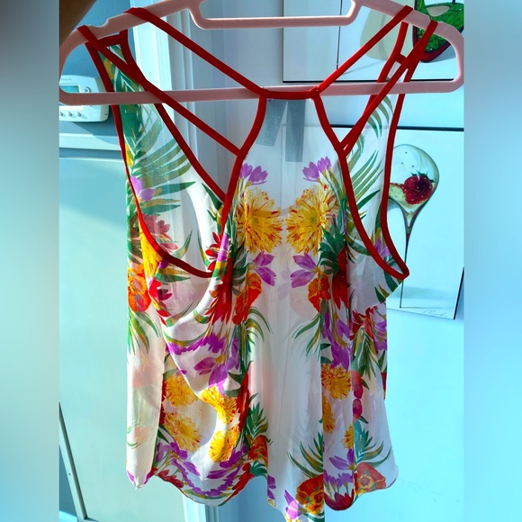 Sheer Floral Tank - Picture 3 of 5